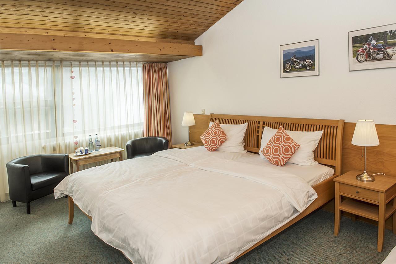 Akzent Hotel Hoehenblick Muehlhausen im Taele Exterior photo